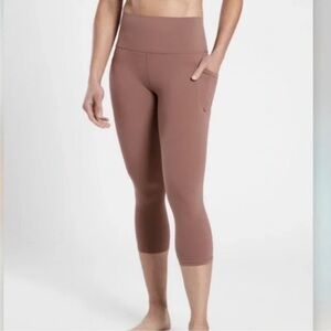 Athleta Salutation Stash Pocket II Capri Tight Leggings Rosewood Copper 1X